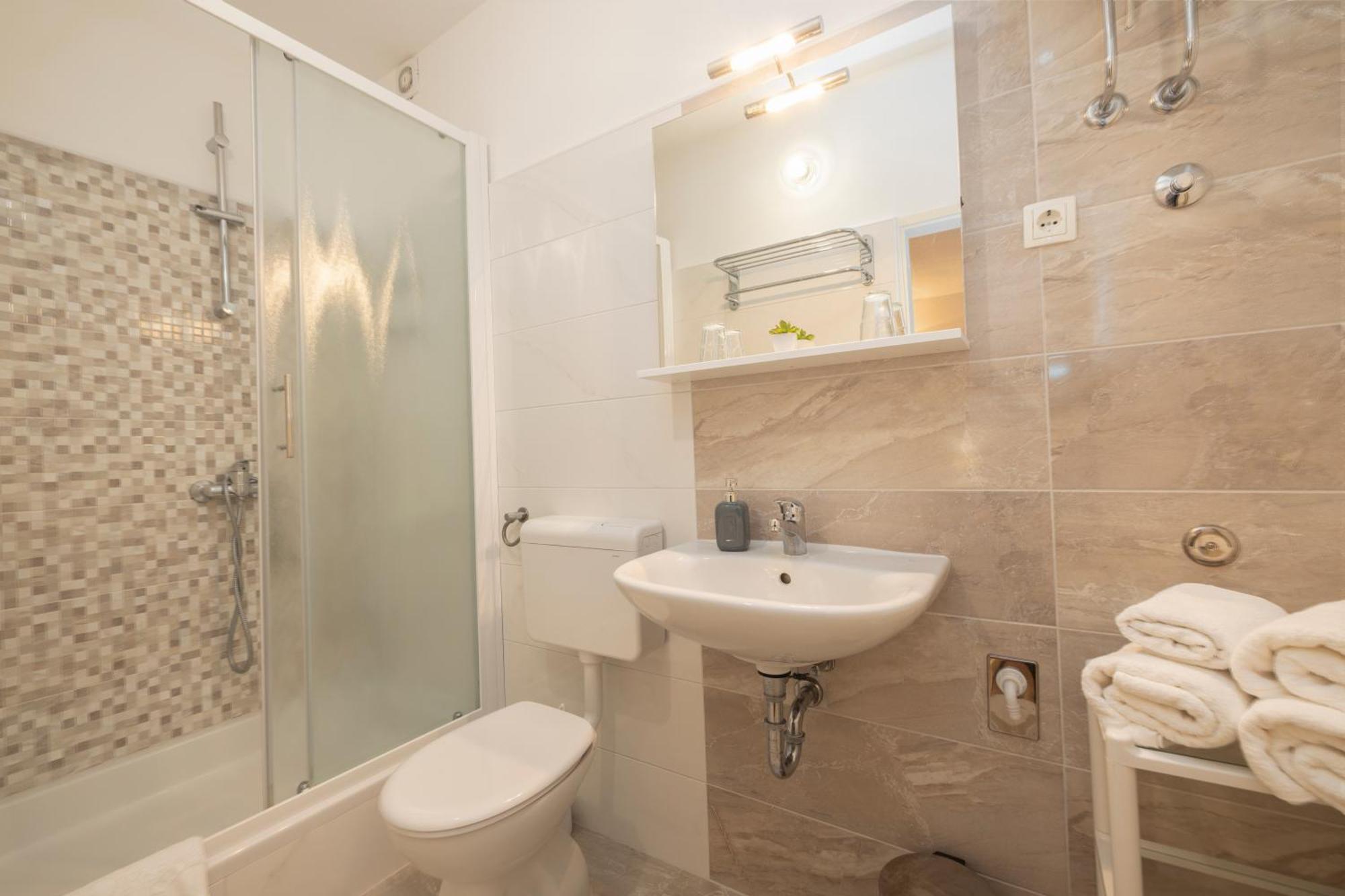 Apartments Bose Makarska Ngoại thất bức ảnh